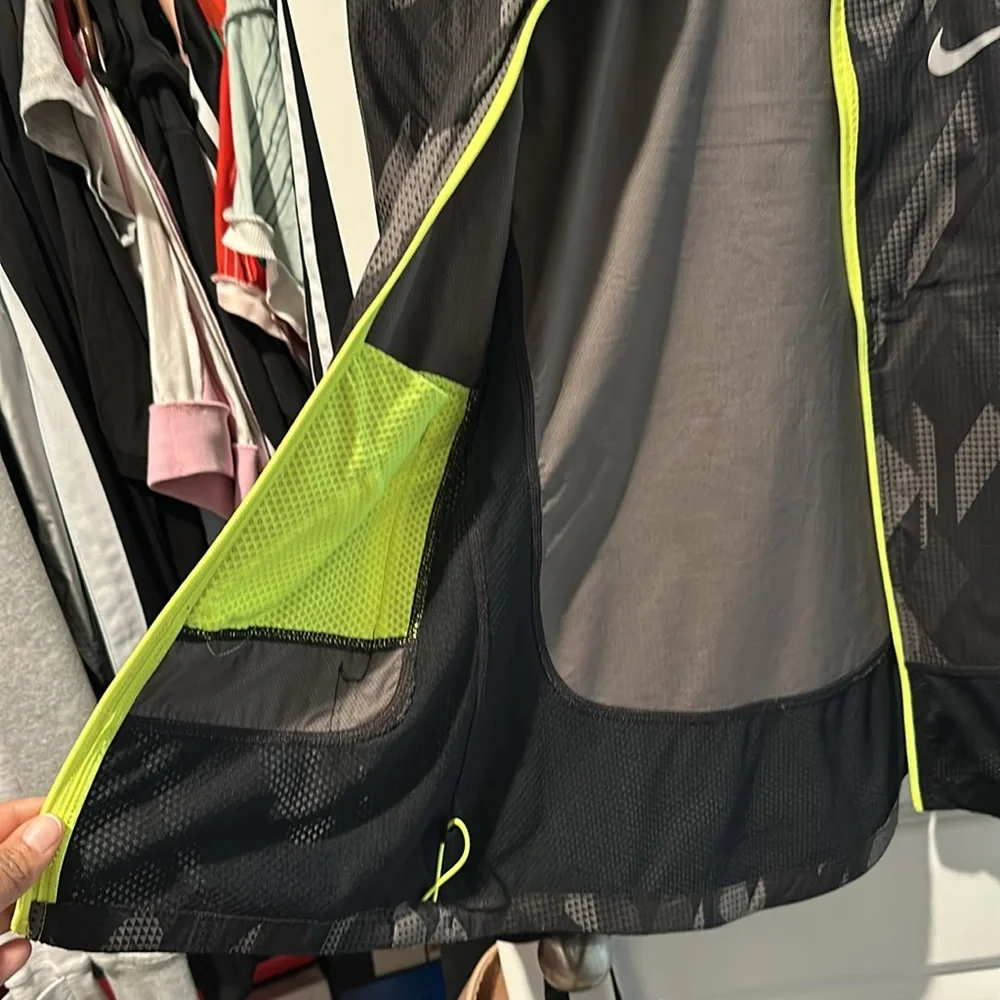 Nike Running Jacket - Picture 5 of 5